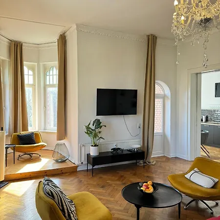 Apartment Lio Design Balkon Netflix *